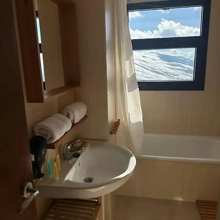 Nevada Glow Parking Gratuito 아파트